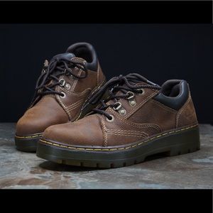 Dr. Martens Exmouth dark brown utility shoe
